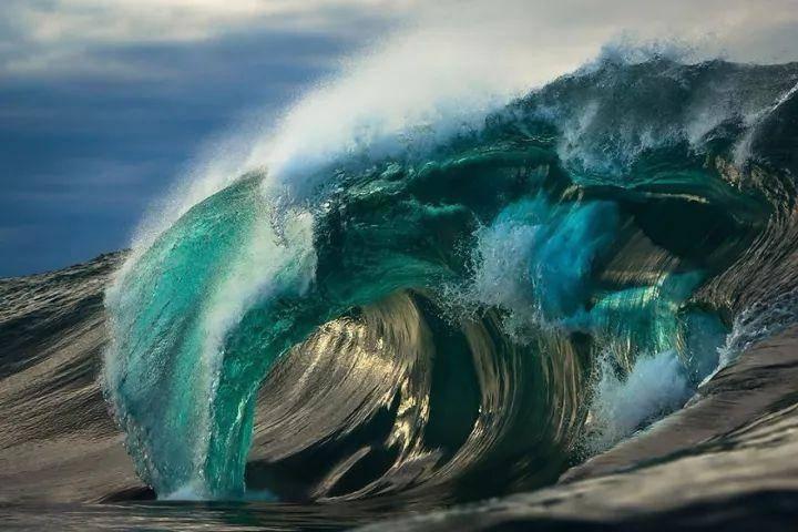 海滩宾馆逃生