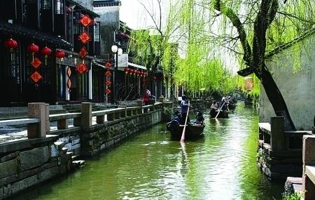 衢州大伯心跳骤停倒地，护士心肺复苏十分钟救命